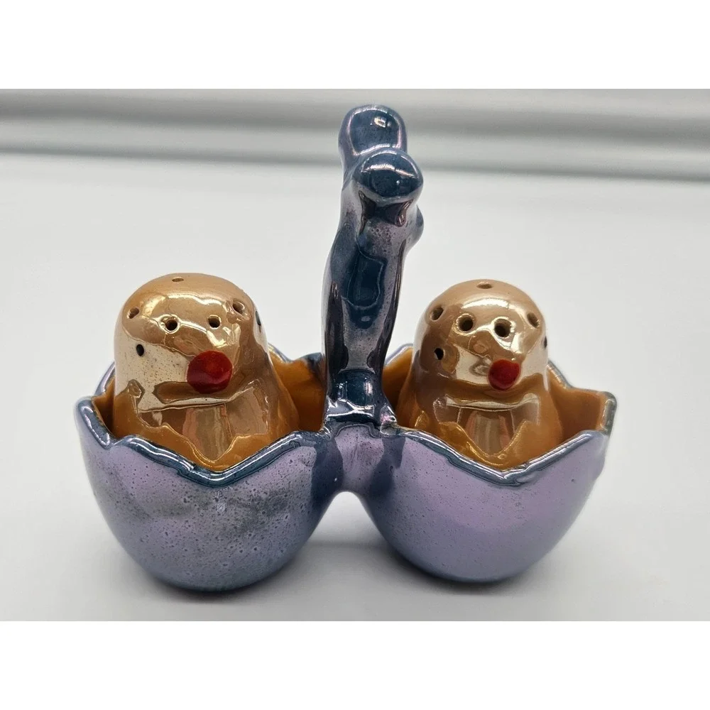 Lusterware Japan Ceramic Chick Salt and Pepper Shakers in Egg Holder with Handle